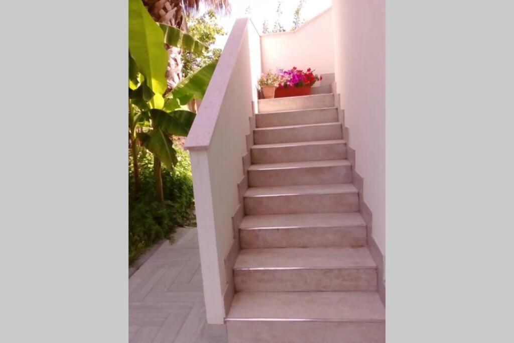 Residenza Flores Appartement Pescara Buitenkant foto